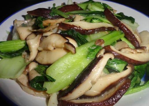 青菜炒香菇的做法大全